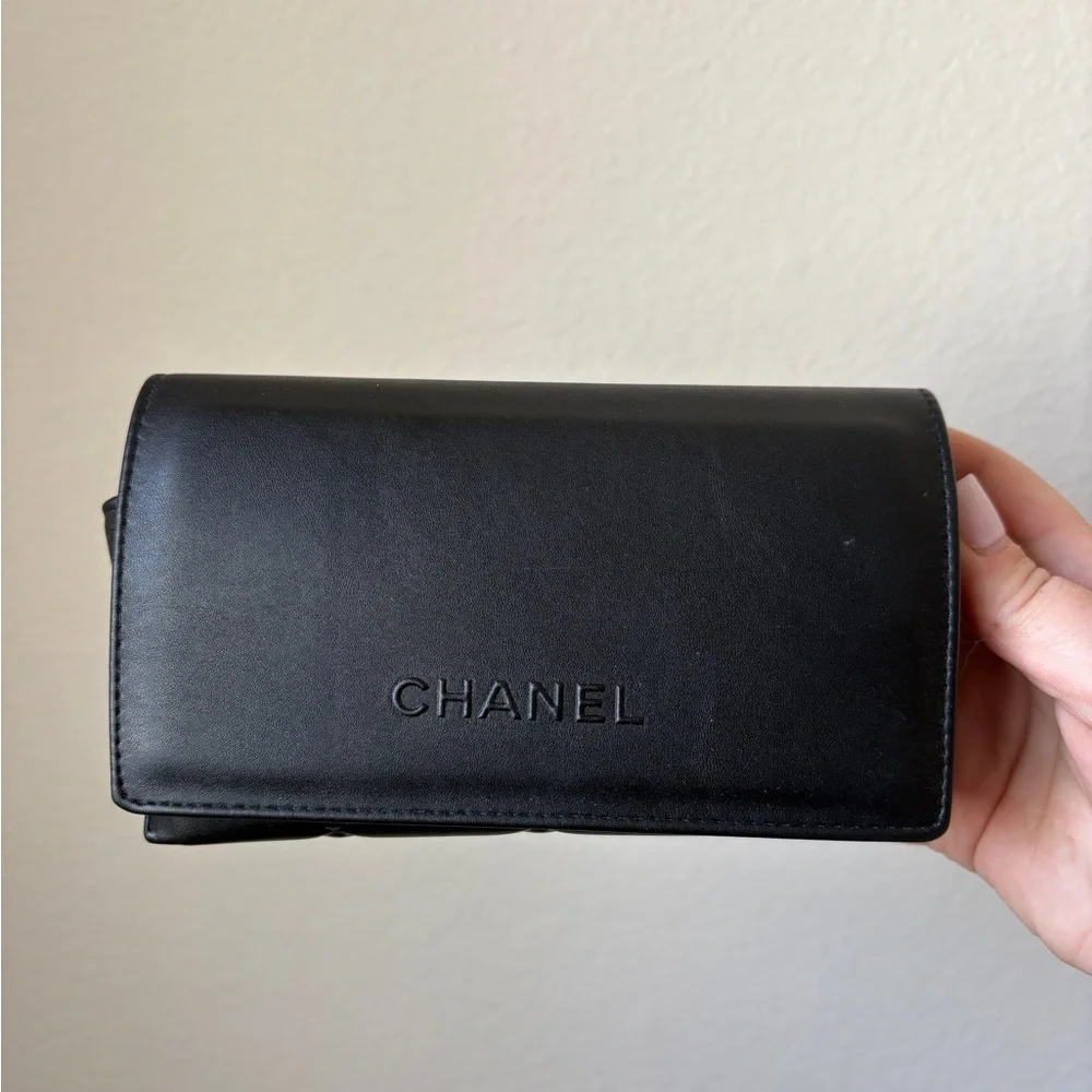 Chanel sunglasses 4260, pilot style, like new